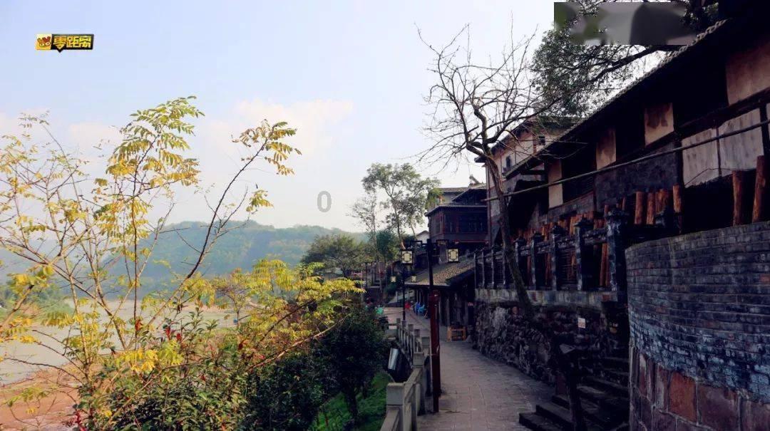 60年前政府修缮乐山大佛，发现了一间暗室，揭开1200年前的传说